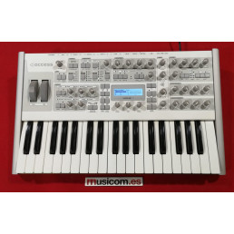 ACCES VIRUS TI2 POLAR 